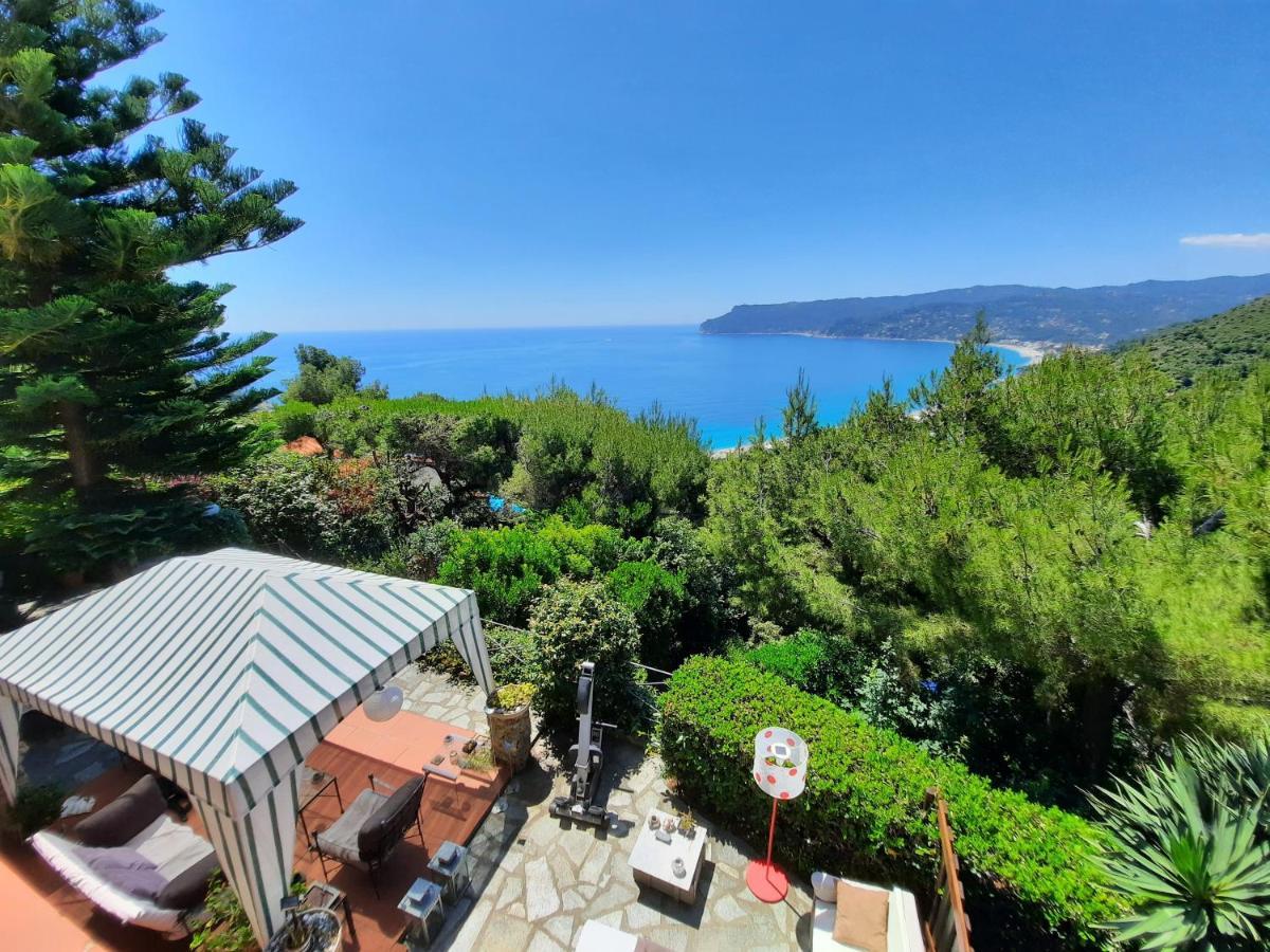 Le Terre Del Drago Apartment Bergeggi Exterior photo