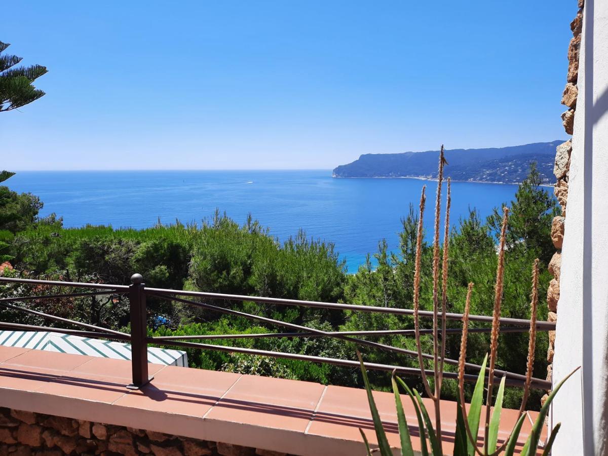 Le Terre Del Drago Apartment Bergeggi Exterior photo