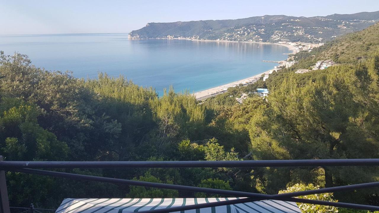 Le Terre Del Drago Apartment Bergeggi Exterior photo