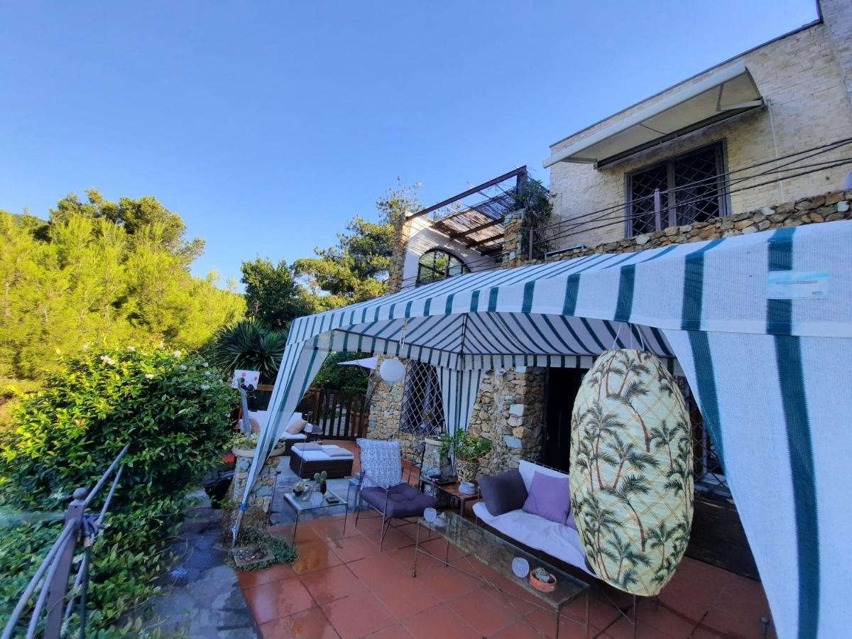 Le Terre Del Drago Apartment Bergeggi Exterior photo