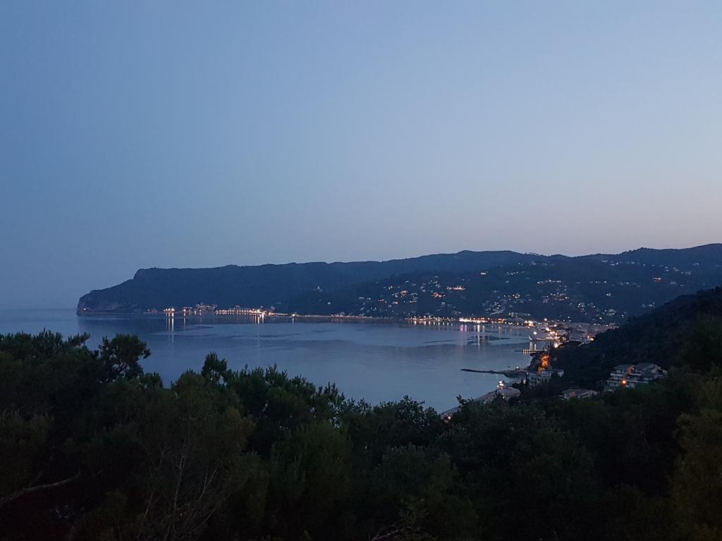 Le Terre Del Drago Apartment Bergeggi Exterior photo
