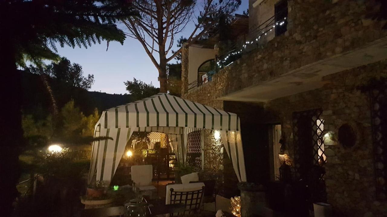 Le Terre Del Drago Apartment Bergeggi Exterior photo
